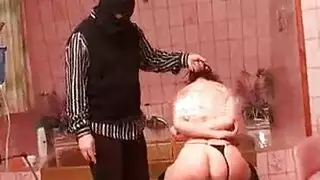 مشهد عصابة اختراق مزدوج مع هالة صدقي