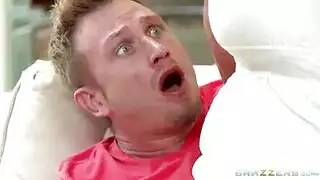 زوجة العم الممحونة القحبة