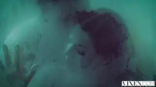 تنزل لتذوق سريع للكس