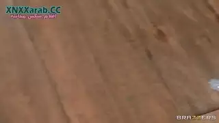 الفتاة لا تريد سكس مترجم