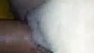 ثالوث مثار يتناوبون على فتاة مائلة