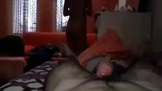 ممثل تركي مزين بالوشم في مشهد مص قضيب شديد