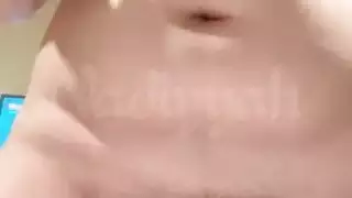 مشهد إباحي عربي: عرض عاري مع ثدي مثير وكس مشعر